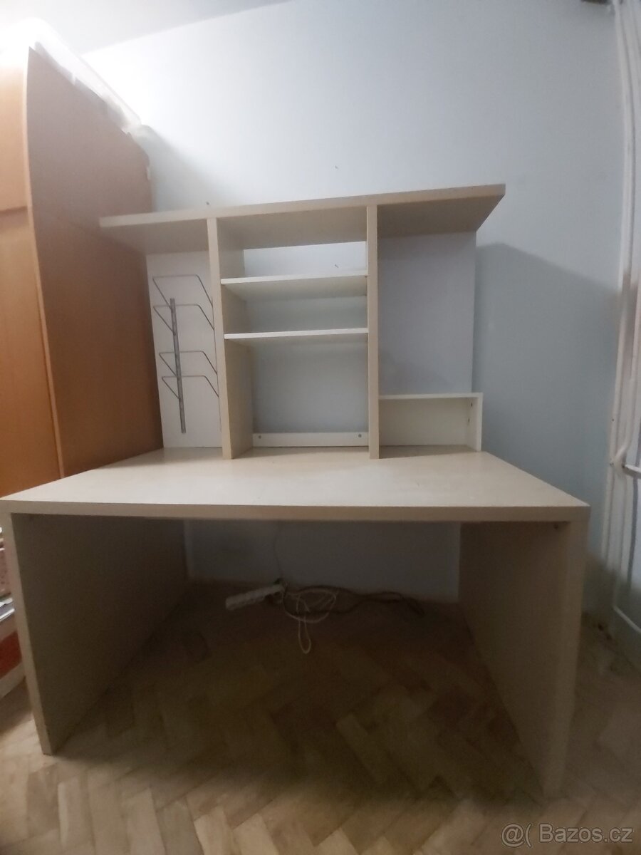 PSACÍ STŮL IKEA - 3