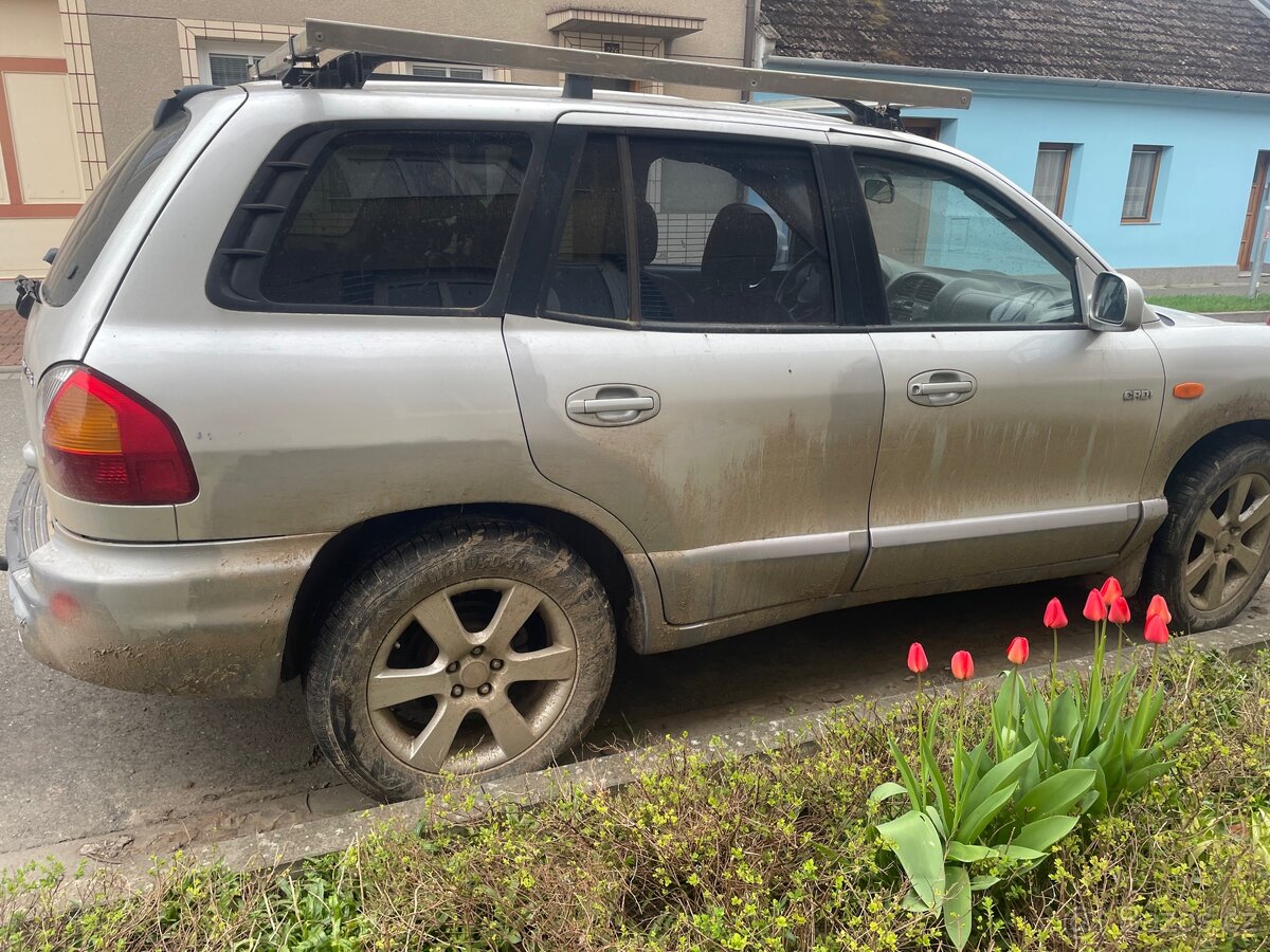 Hyundai Santa Fe - 3