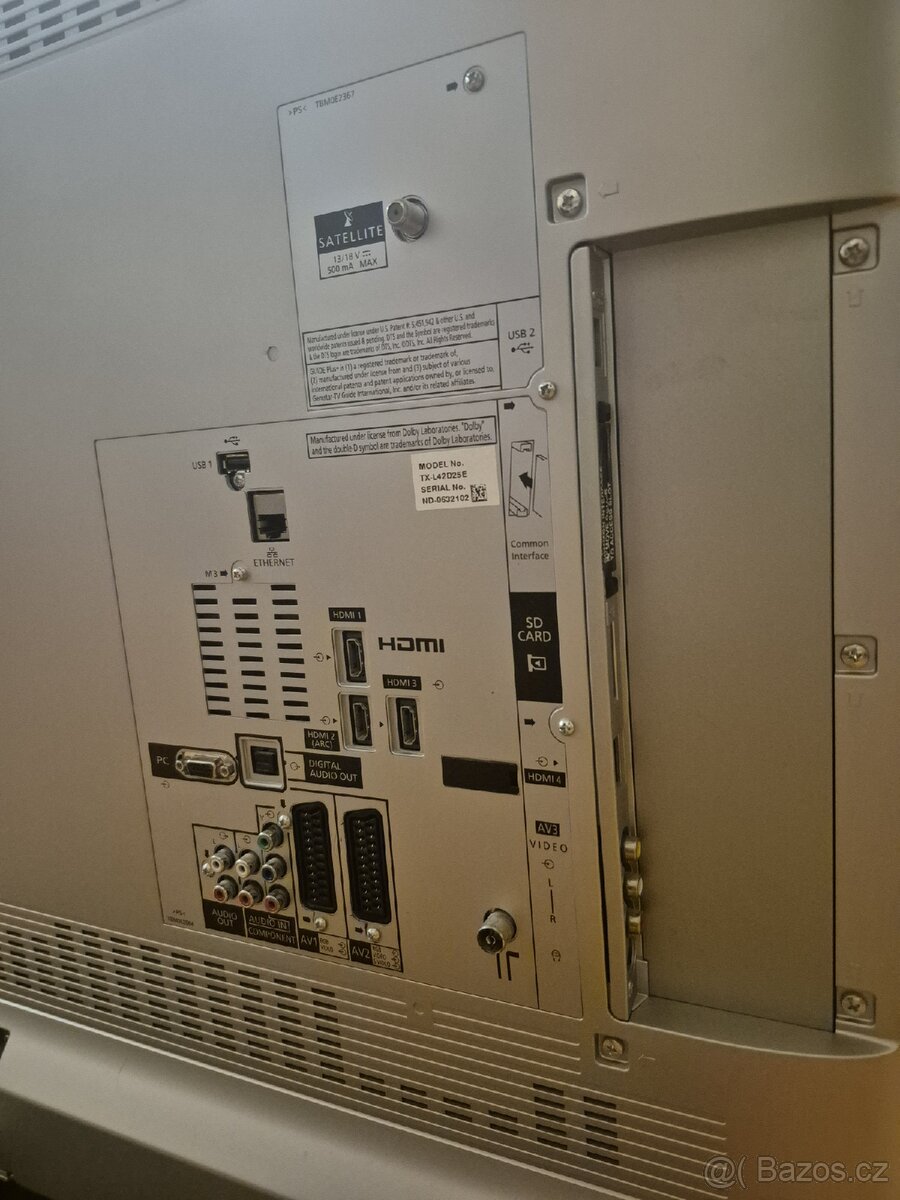 Panasonic TX-L42D25E – 42" LCD televizor - 3