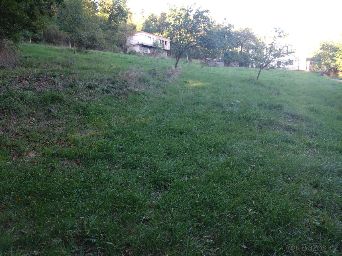 Prodej domu a stavebního pozemku - 3