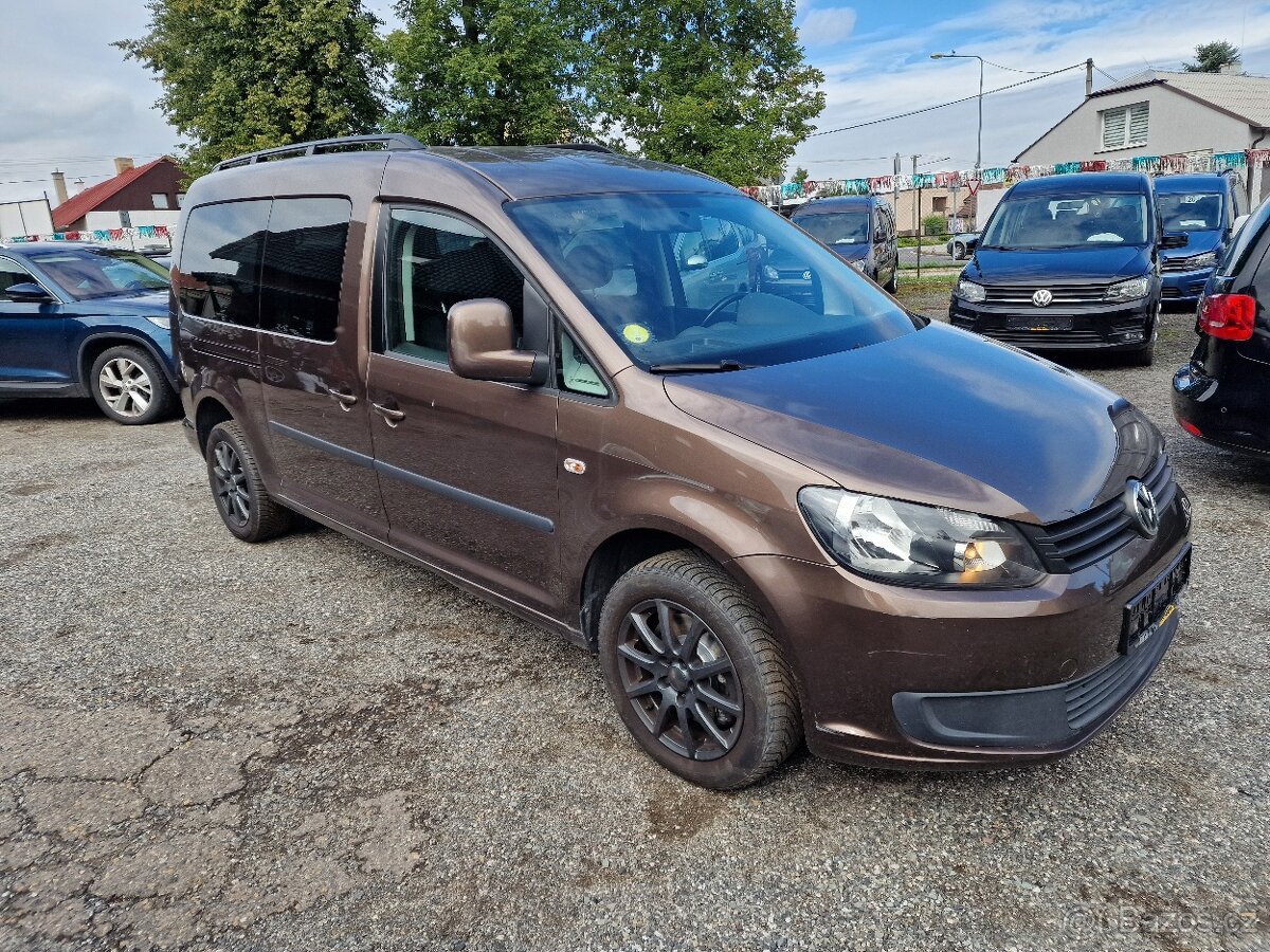 Volkswagen CADDY MAXI 1,6TDI 7 SEDADEL - 3