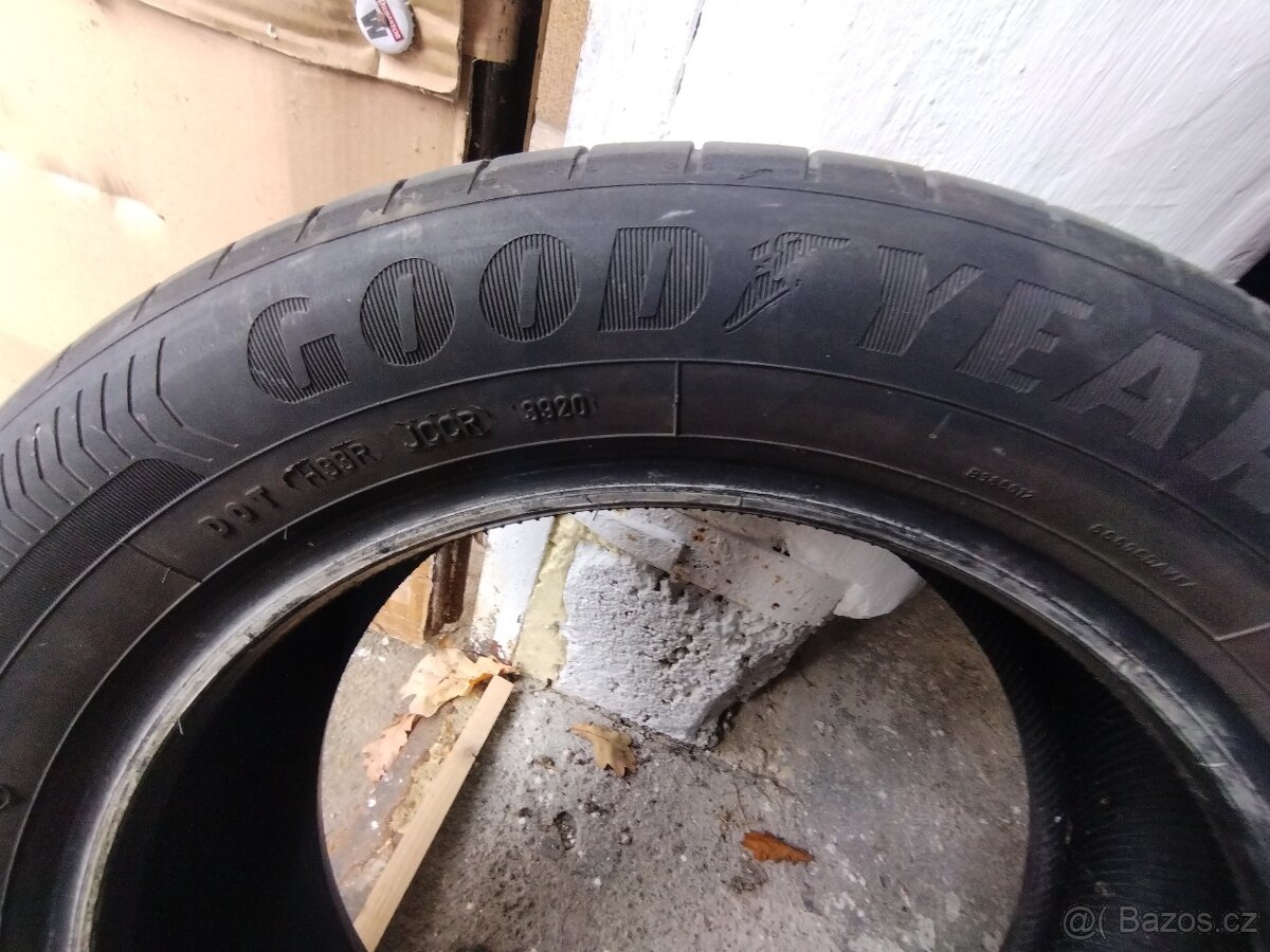 Letní pneu Goodyear 215/55/17 - 3
