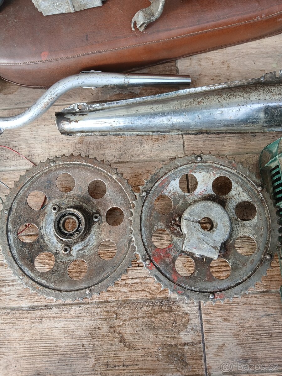 Jawa pionyr díly - 3