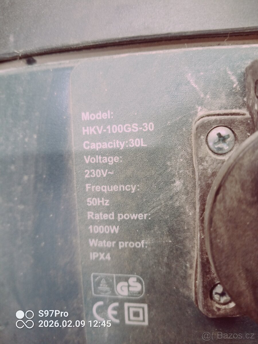 Průmyslový vysavač - lehké poškození - 3