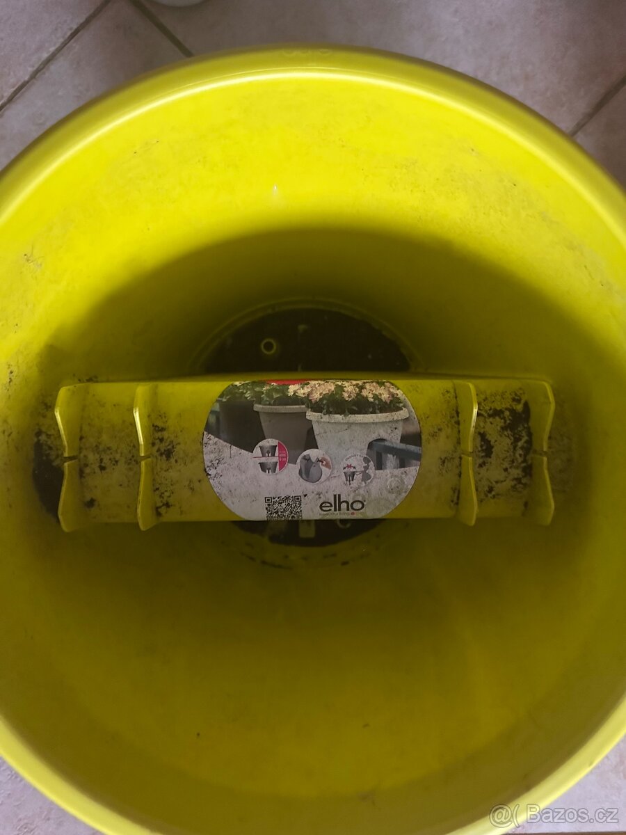 květináče Elho - 3