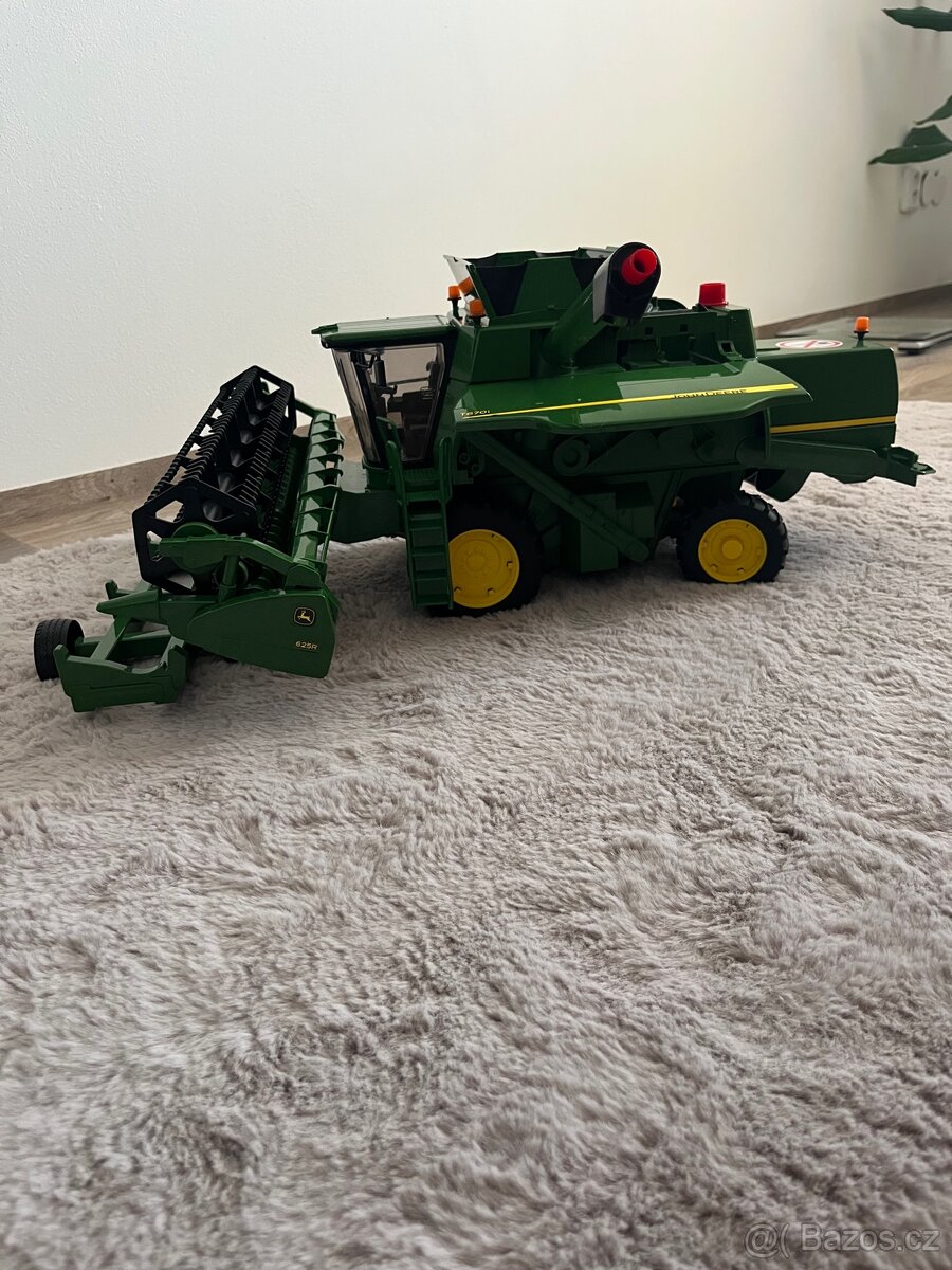 Bruder Kombajn John deere - 3