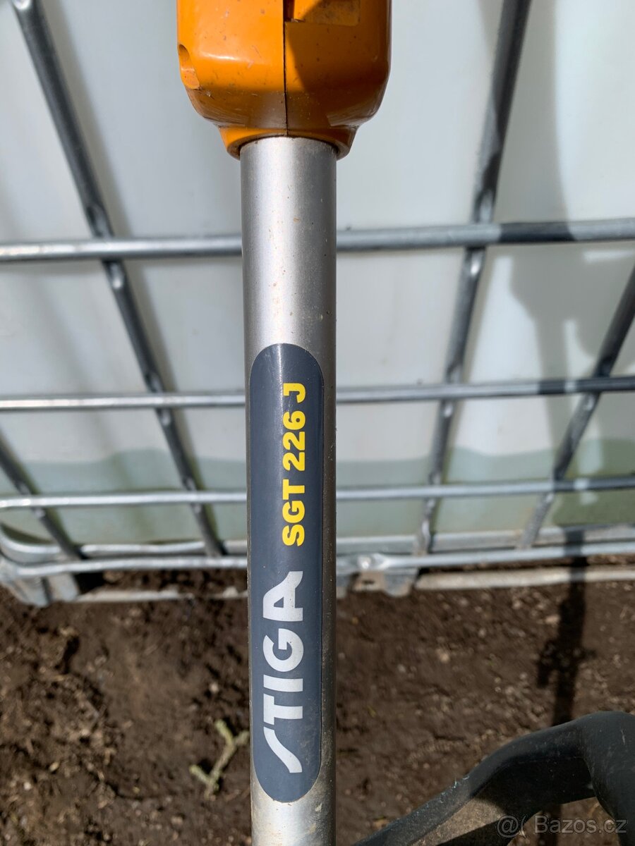 Benzínový vyžínač - 3