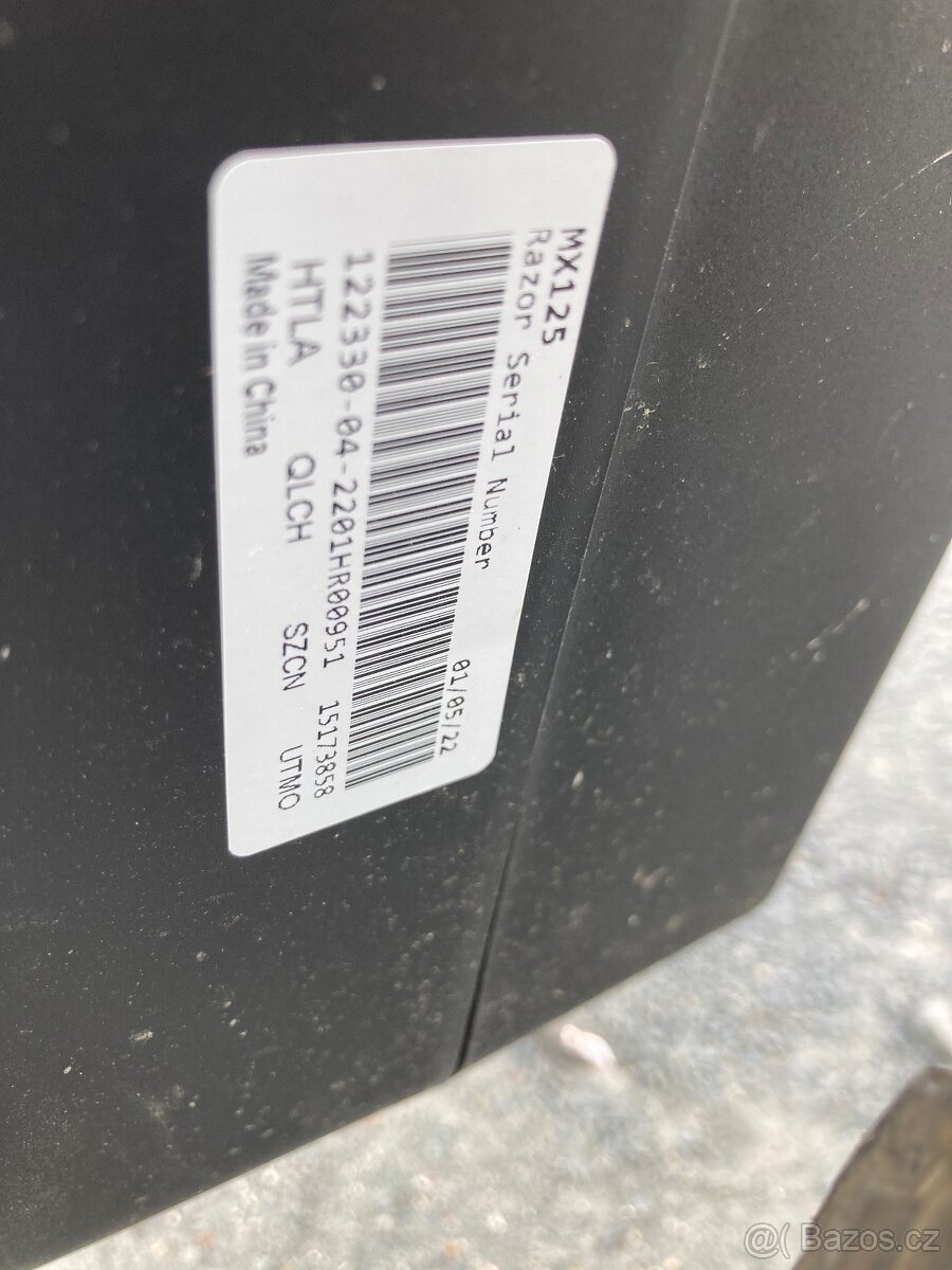 Elektrická motorka MX125 Razor - 3