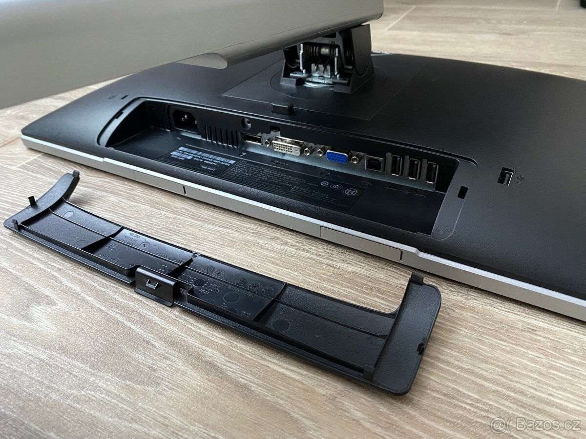 Monitor DELL (krásný stav) - 3