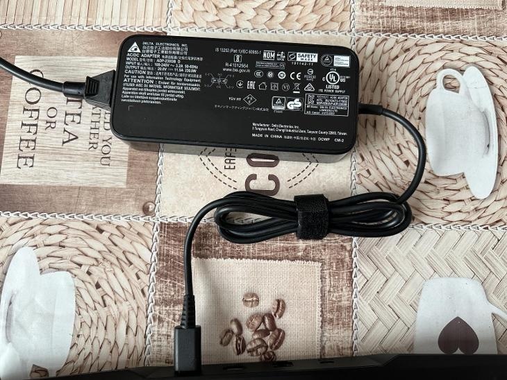 Herní notebook MSI GP76 Leopard 10UG - 3