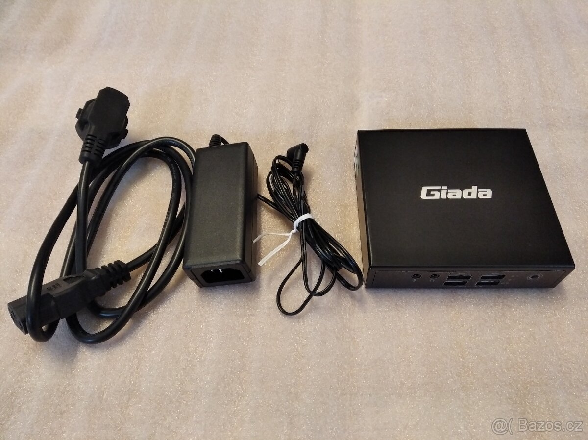 PC Giada DN73 - 3