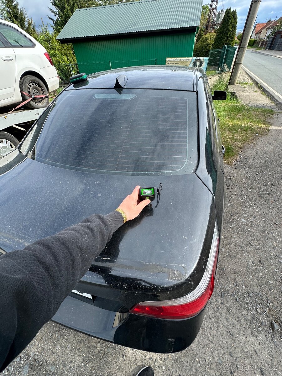 Kufr e60 Black Sapphire - 3