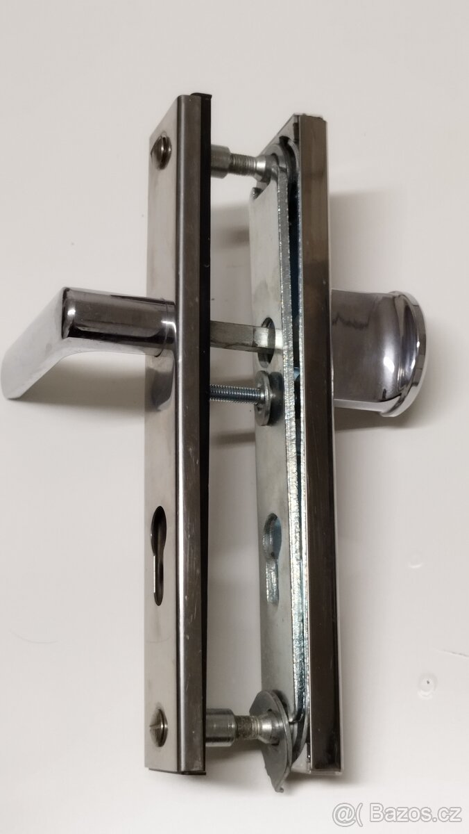 Bezpečnostni kování ROSTEX - 3