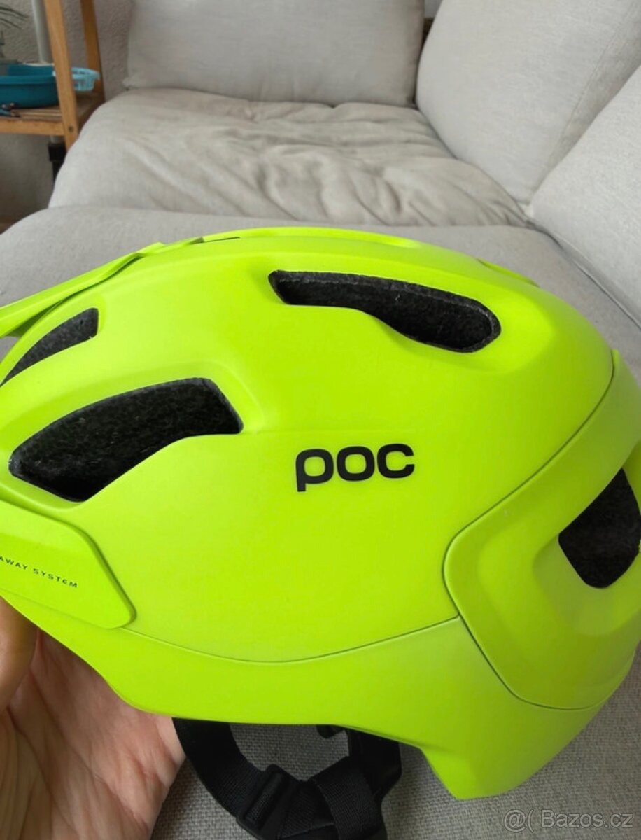 Cyklistická přilba POC Axion - 3