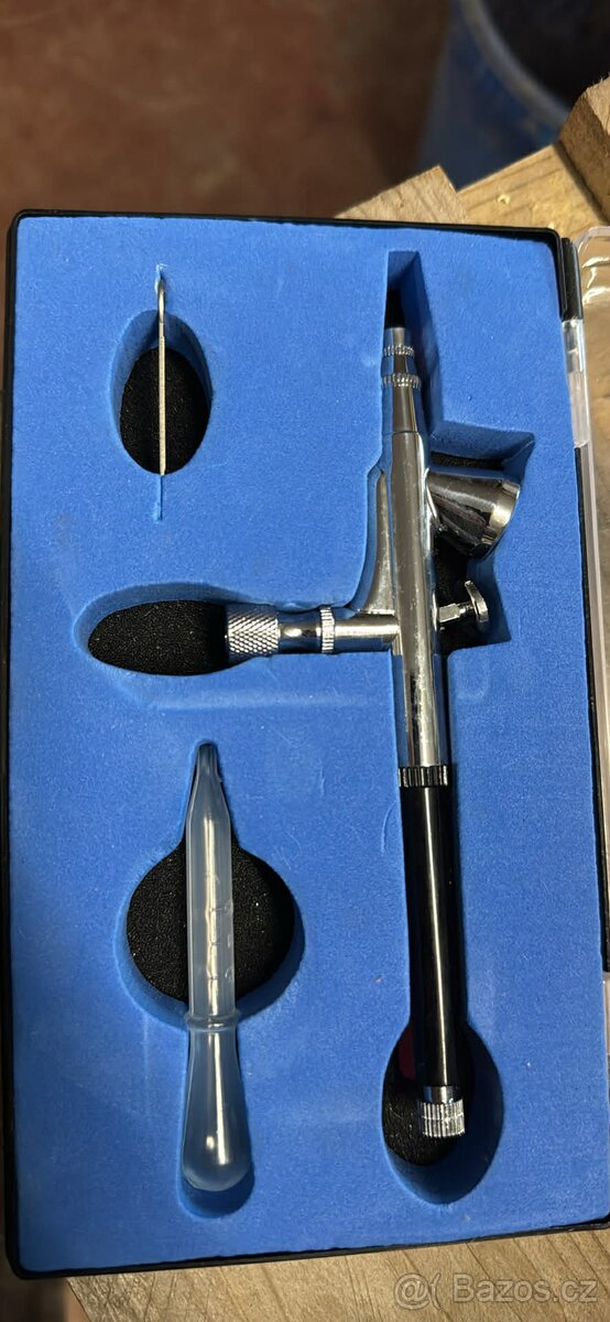 Pistol Airbrush - 3