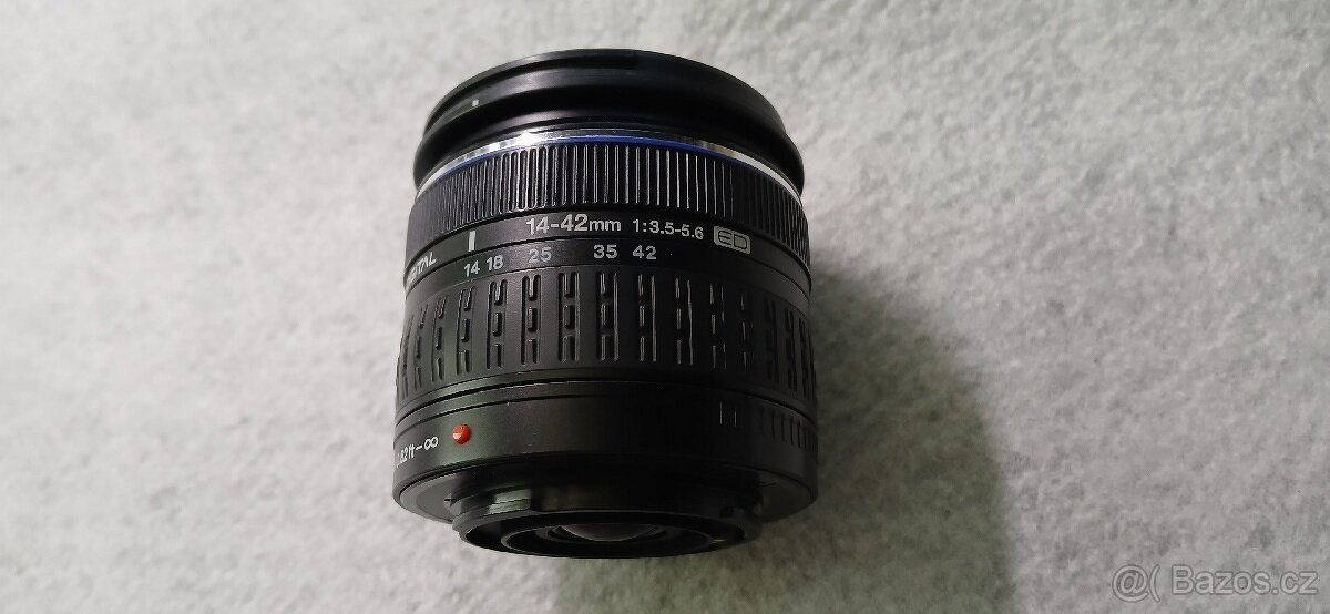 Olympus 14-42mm 1:3,5-5,6 Zuiko Digital OM - 3