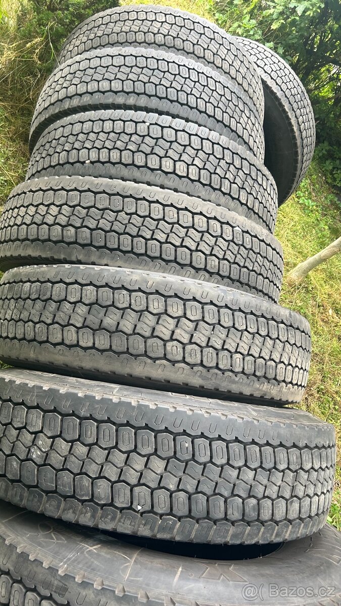 295 80 R22,5 - 3