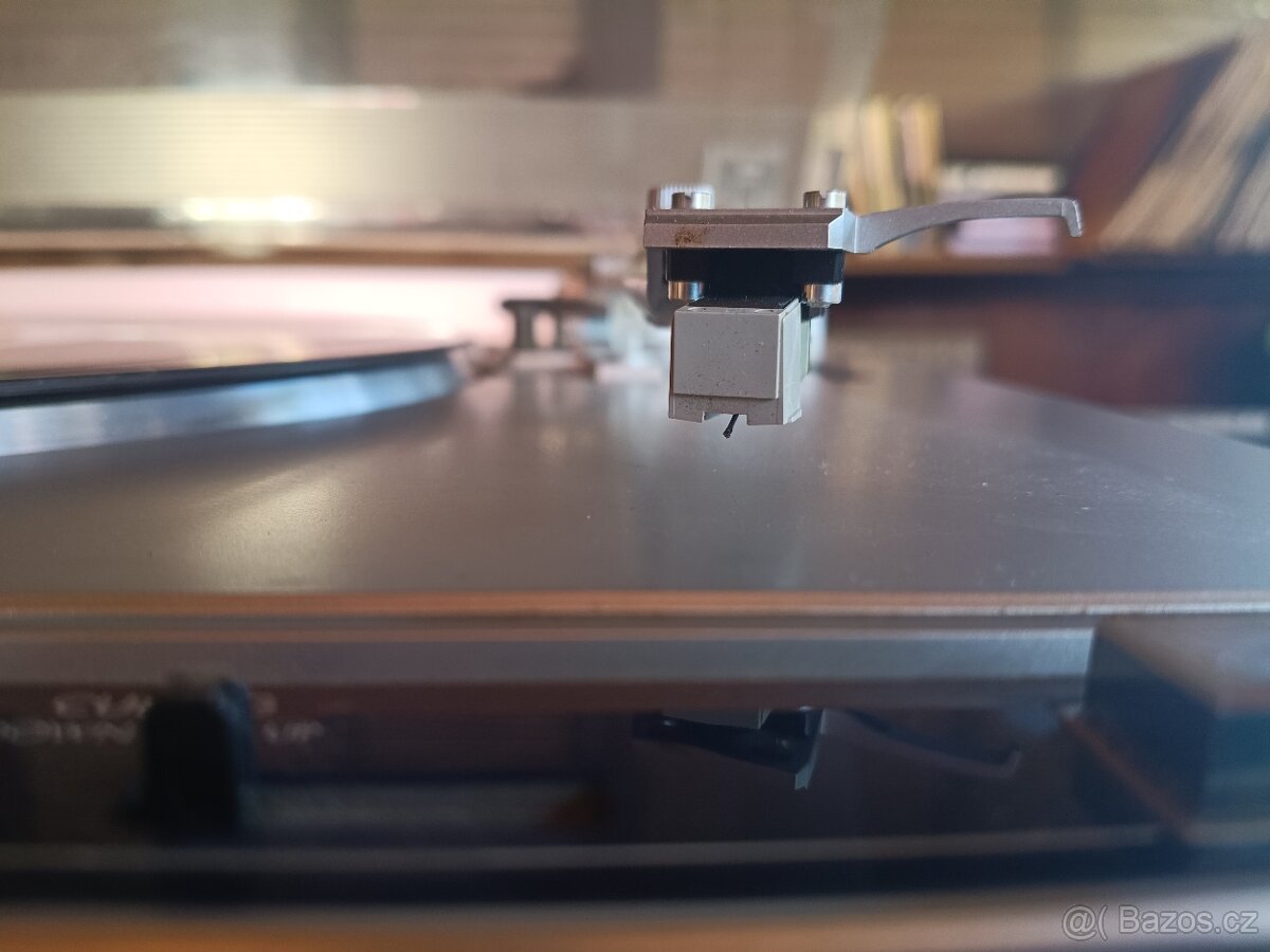 JVC L-A100 poloautomatický gramofon - 3