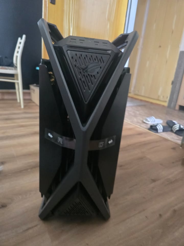 PC case - asus hyperion BTF verze - 3