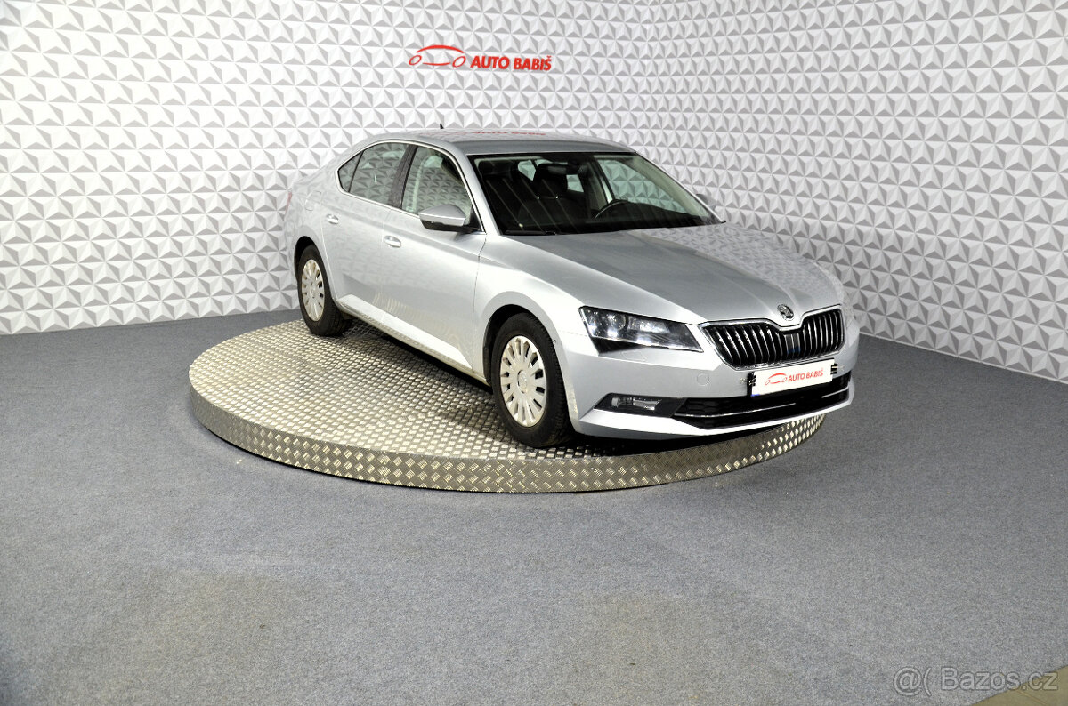 Superb 3 2.0TDi 110kw rok 2018 ČR - 3