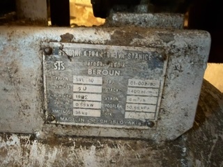 dojící zařízení - 3
