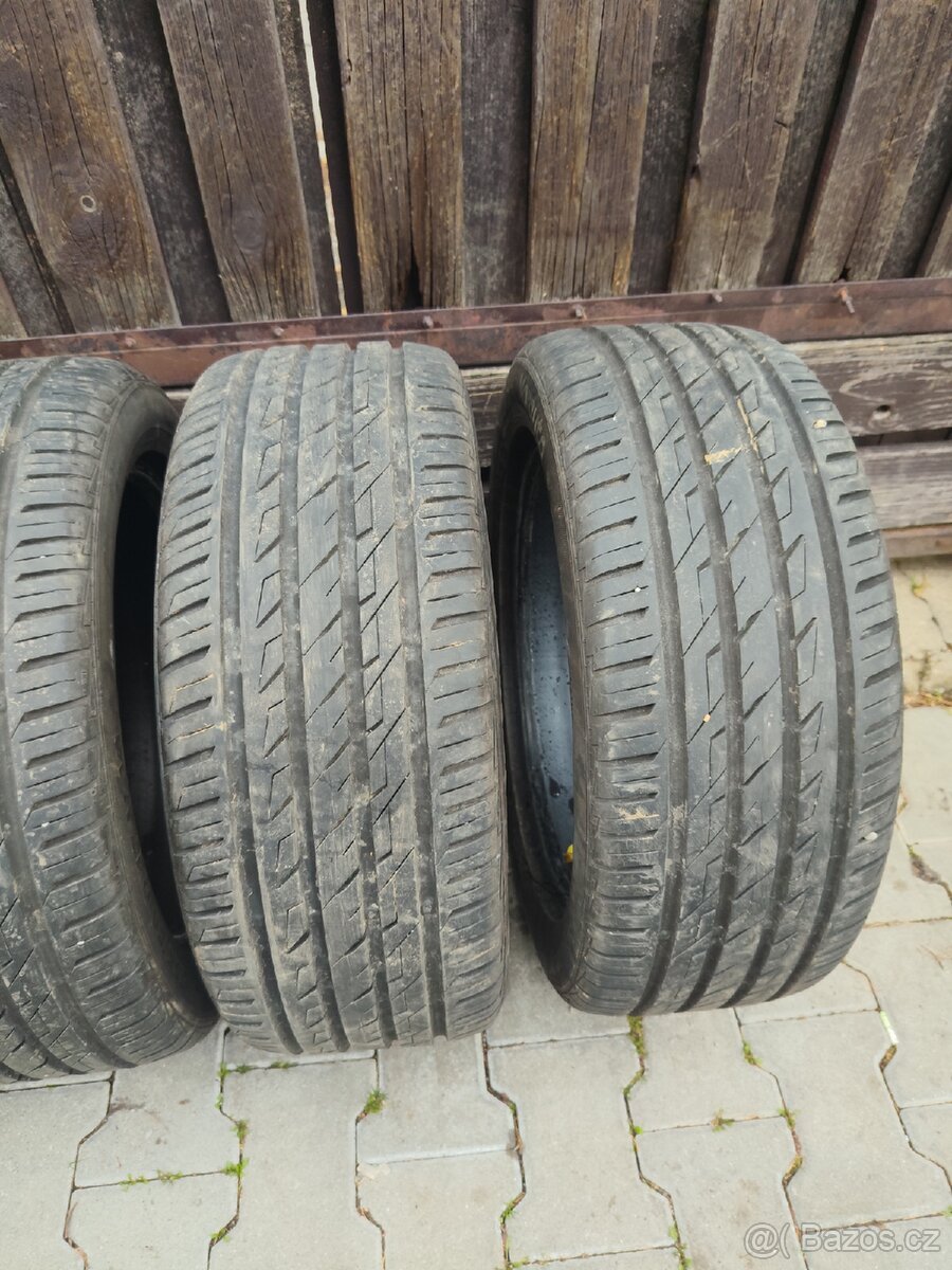 225/50/17 - 3