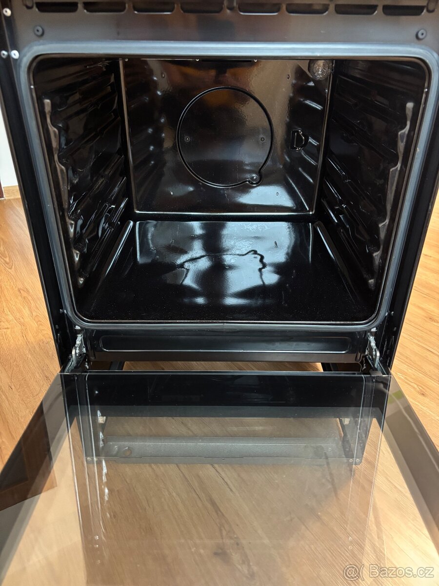 Sklokeramický sporák Amica - 3