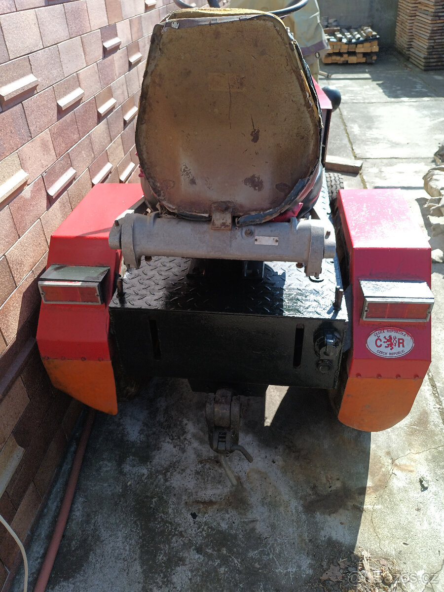 Traktůrek domáci výroby - 3