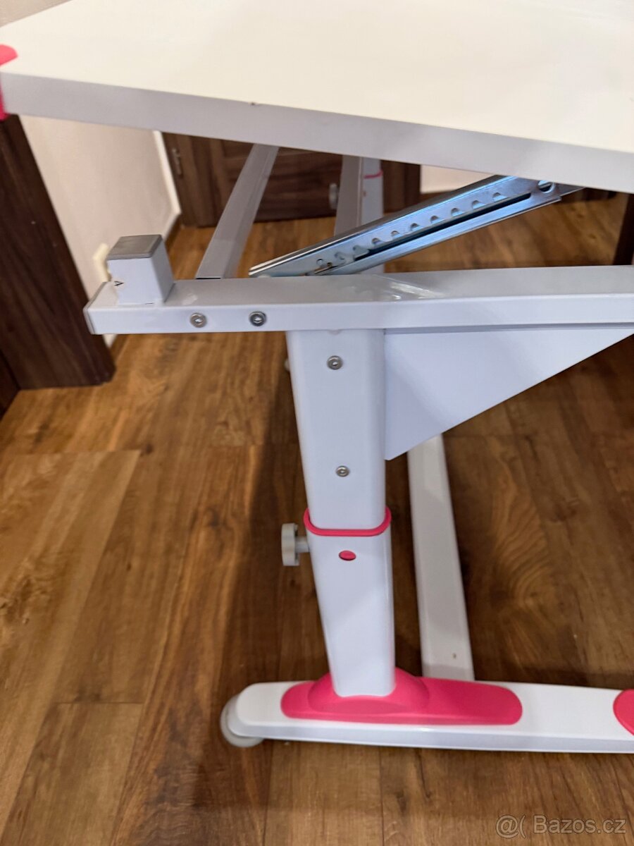 Dětský pracovní stůl naklápěcí - 3
