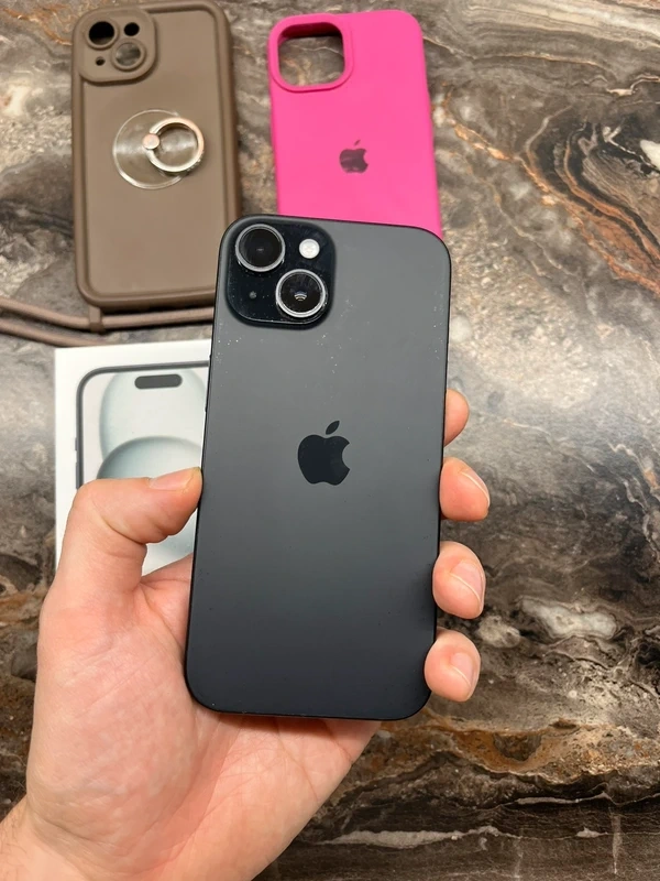 Apple iPhone 15 128 GB - 3
