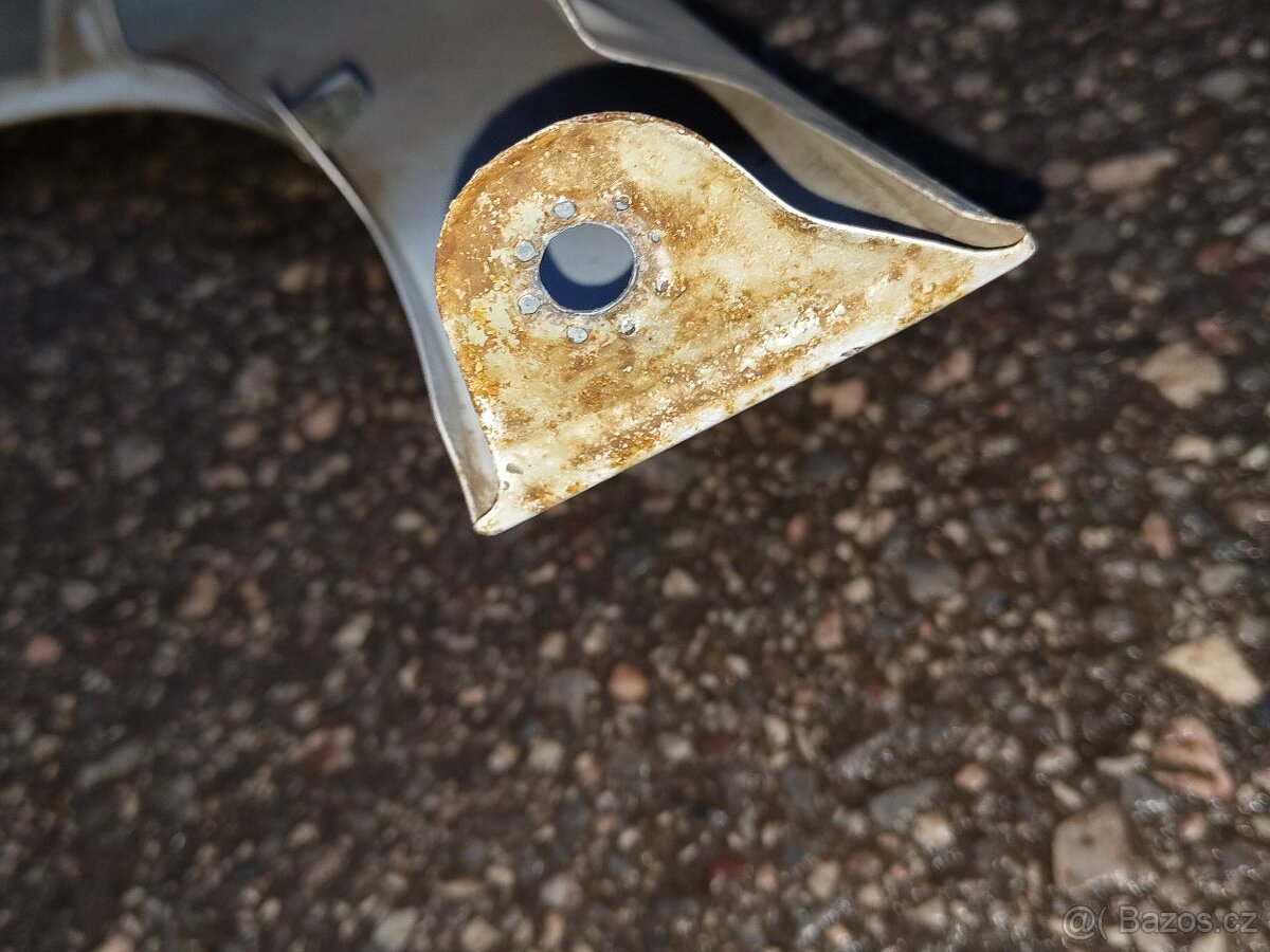 6V0.821.106 - PP blatník - Škoda Fabia III - 3