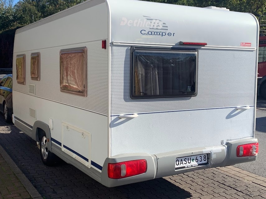 Dethleffs Camper 490 z roku 2002 - 3