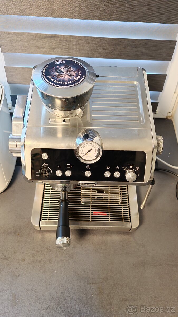 Pákový kávovar DeLonghi La Specialista Prestigio - 3
