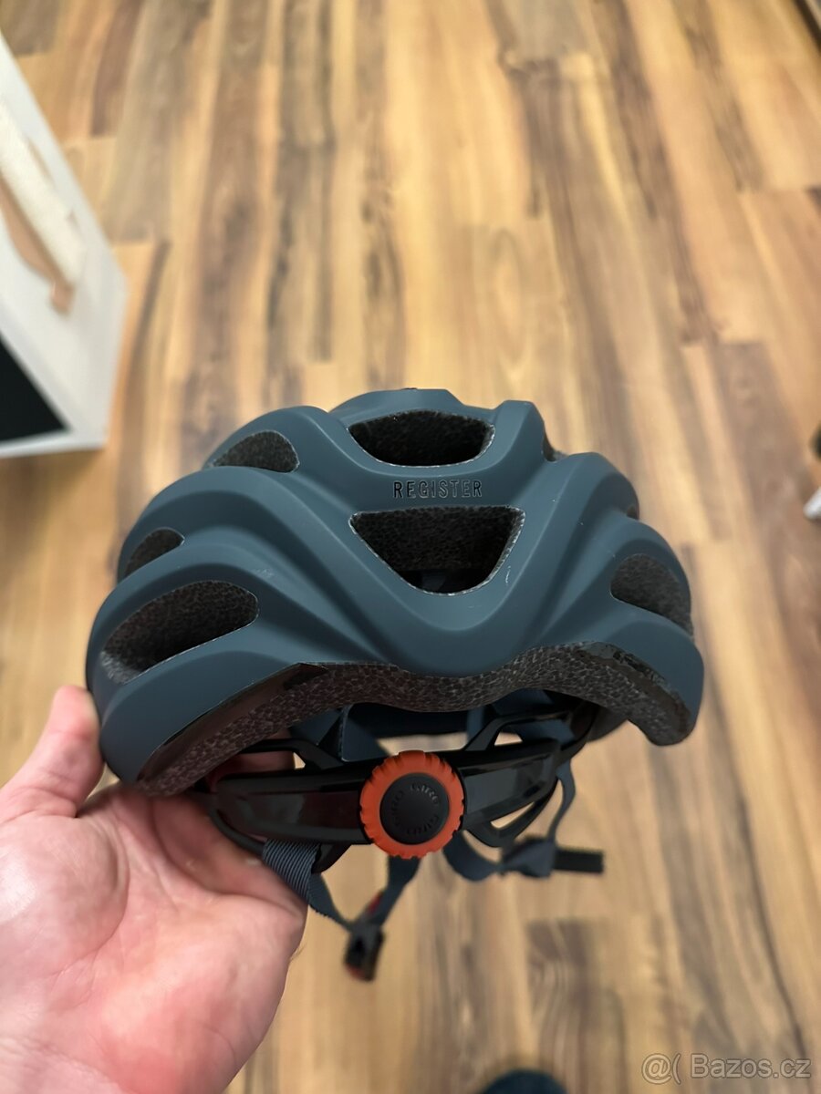 Cyklistická helma Giro - 3