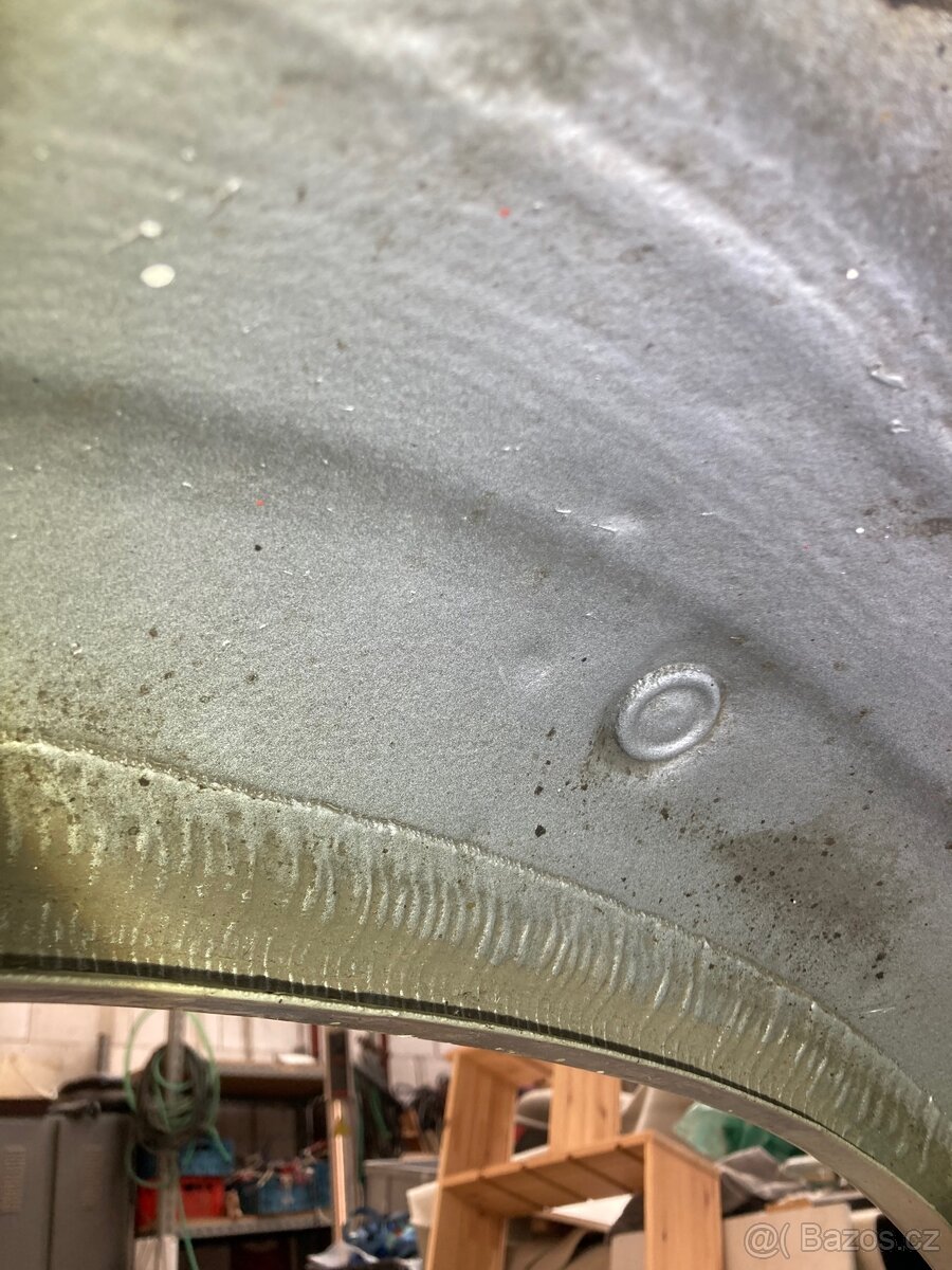 Mercedes W124 ,karoserie - 3