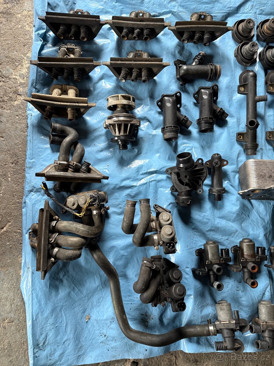 BMW-Vodní příruby/Ventily topeni - 3