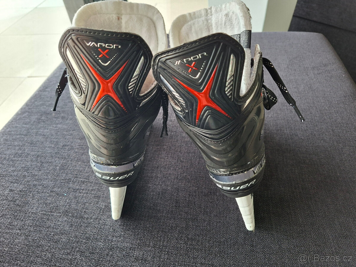 Hokejové brusle Bauer Vapor X3,5 - 3