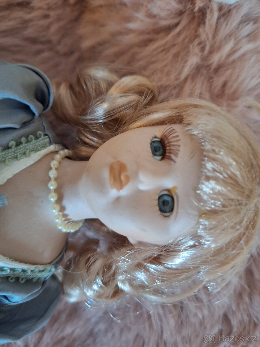 Porcelánová panenka 20 cm - 3