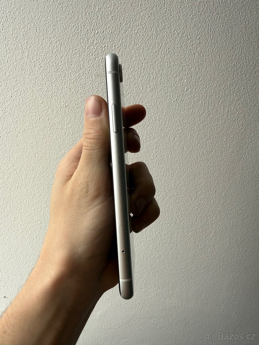 iPhone XR 128gb 100% baterie - 3