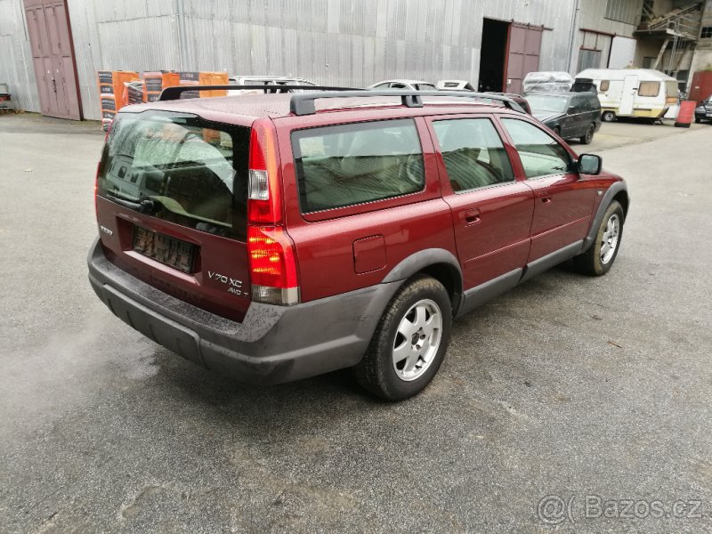 volvo XC70 2001 2,4T 147kw 2ks - 3
