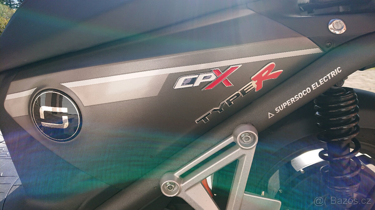 Elektroskútr Super Soco CPX - 3