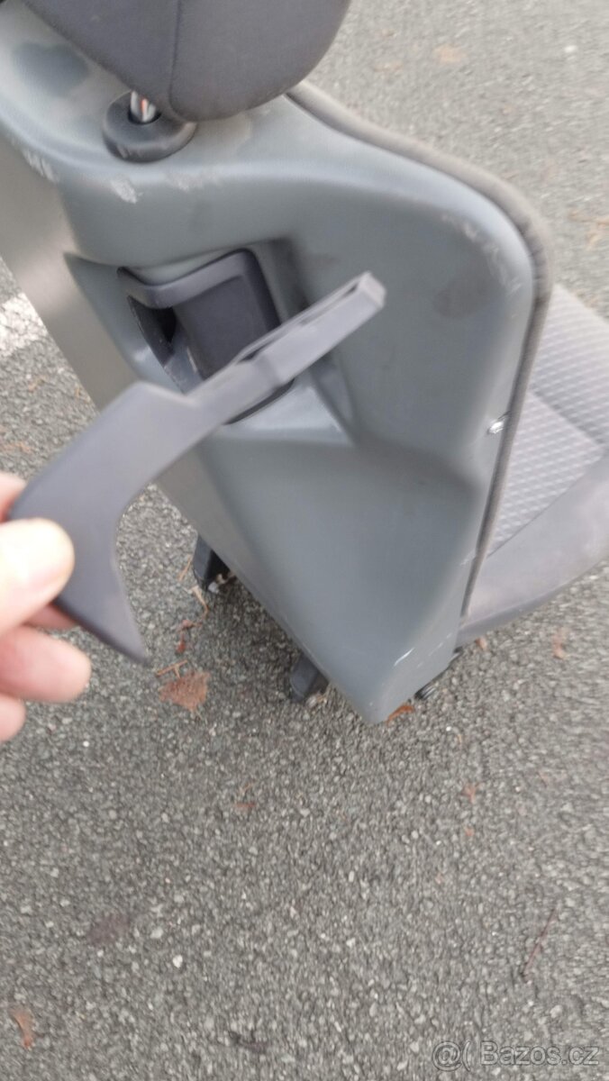 VW TRANSPORTER T5 SKLOPNÁ SEDAČKA 2.ŘADA - 3