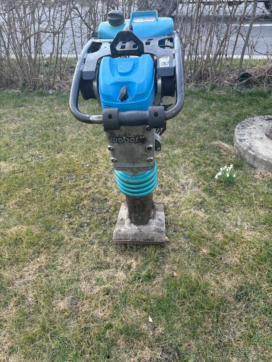 Vibrační pěch PROFI WEBER MF ER12 PRO - 3