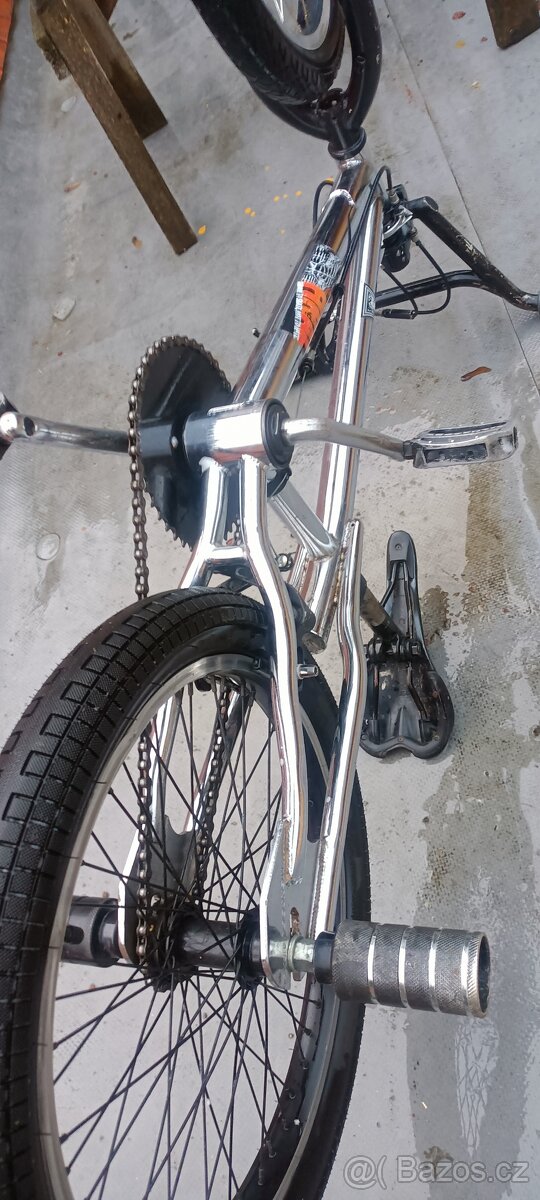 Mongoose BMX - 3