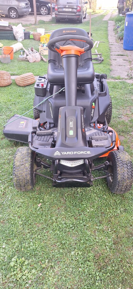 Aku traktor sekačka - 3