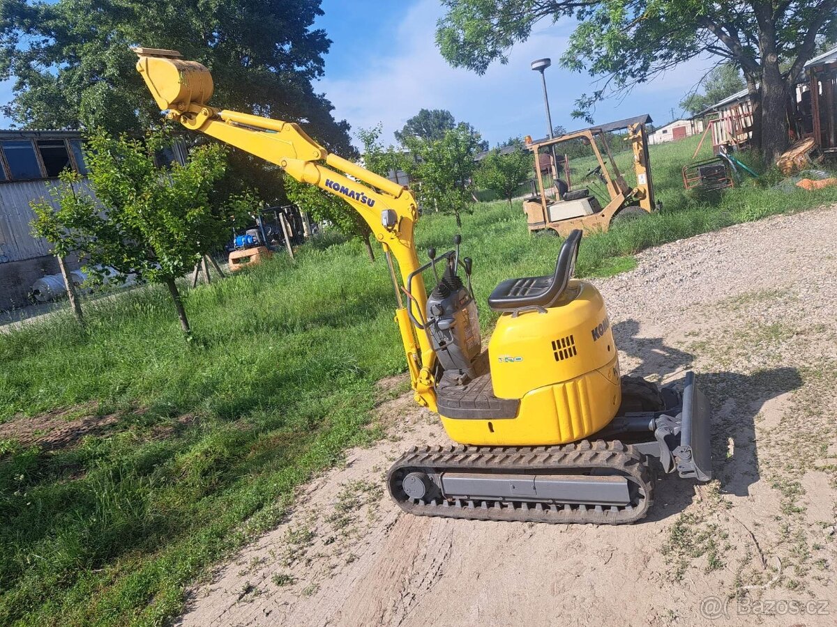Minibagr Komatsu PC10 - 3