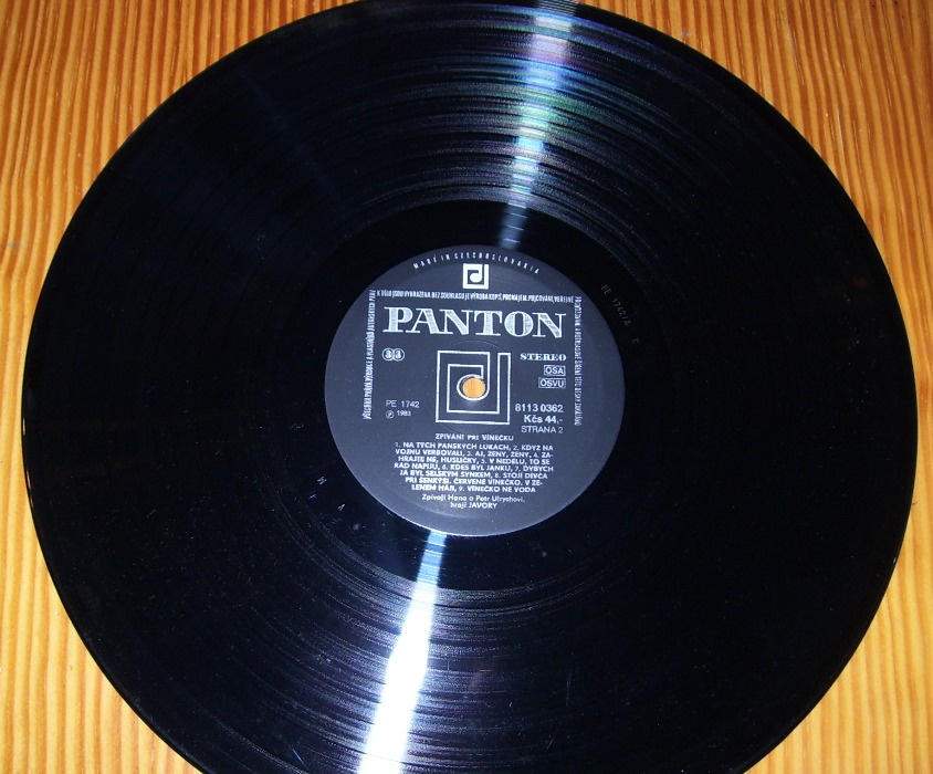 LP deska H.a P.Ulrychovi-Zpívání při vínečku z r.1983/140/ - 3