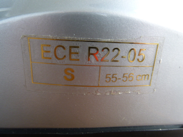 Helma na motorku se dvěma ochrannými štítky - 3