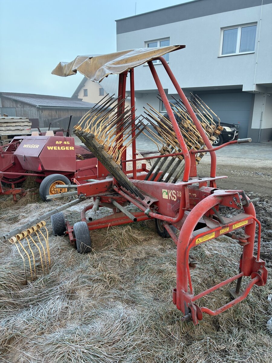 Shrnovač sena Krone 4m - 3