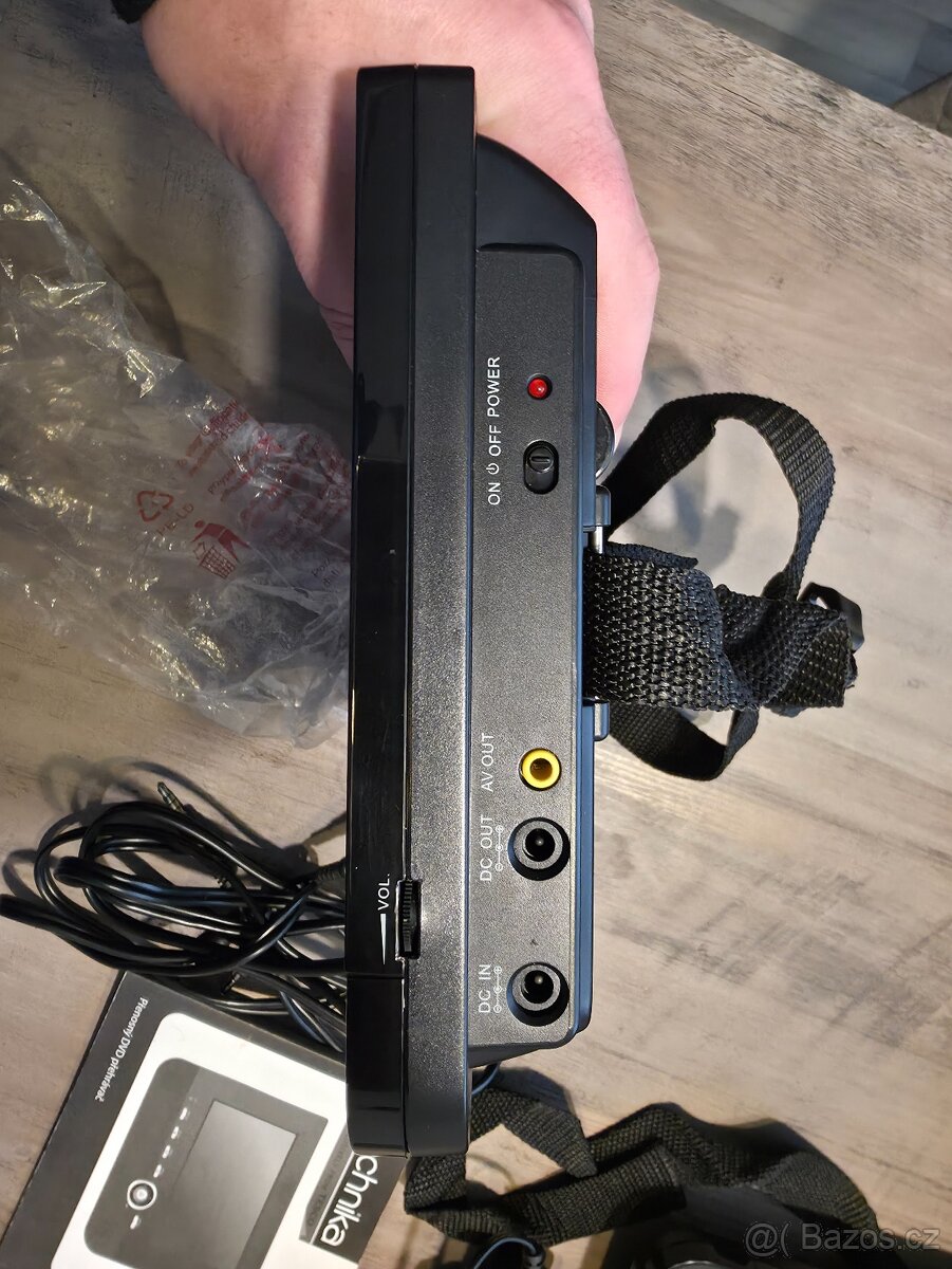 DVD přehrávač 2x monitor - 3